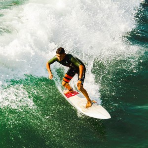 九游娱乐官方-法兰克福左右调度拉扯出进攻空间，法兰克福t2