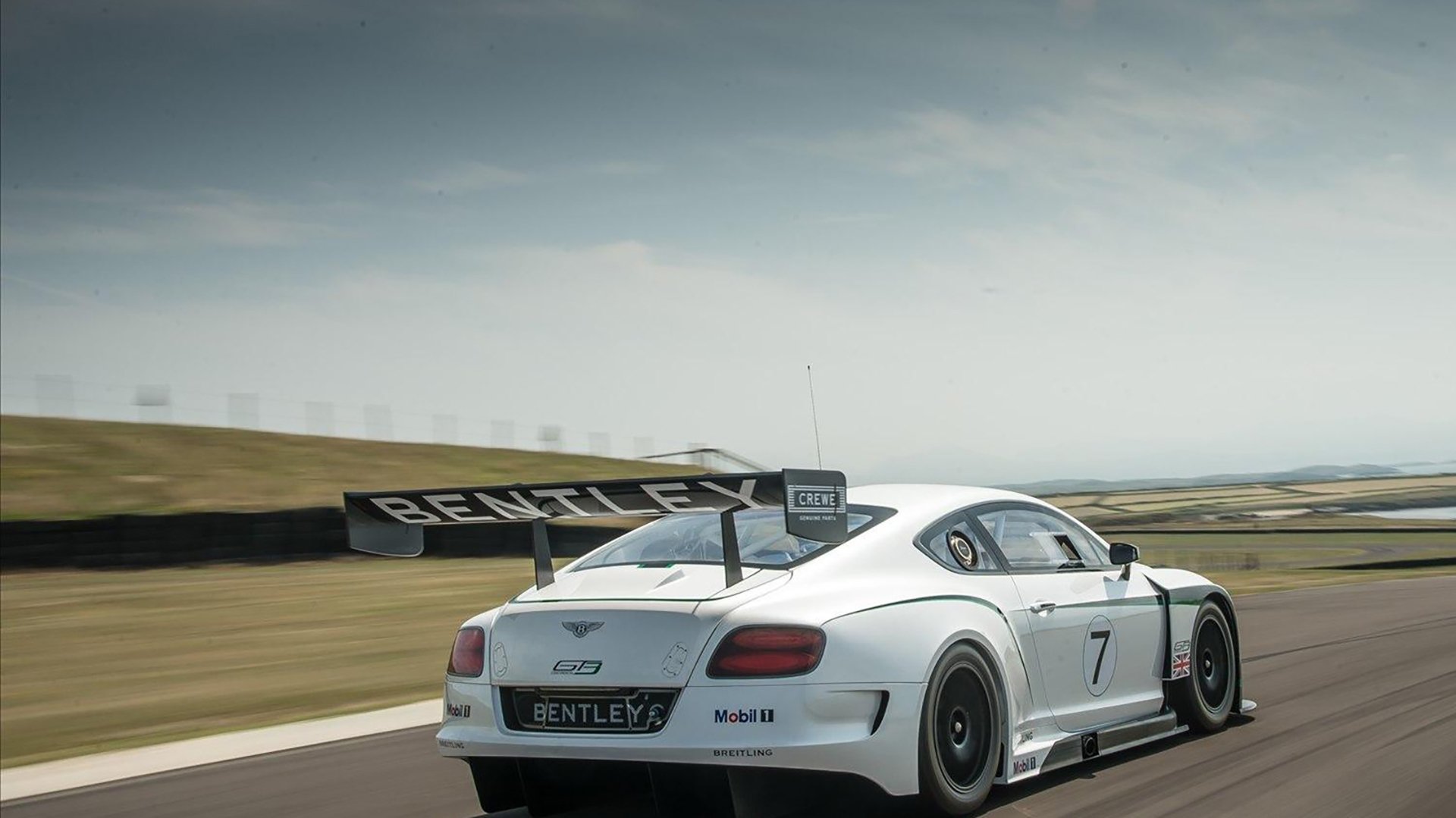 “全球数据整合平台推动棒球竞技水平跃升——行业创新的最新实践”