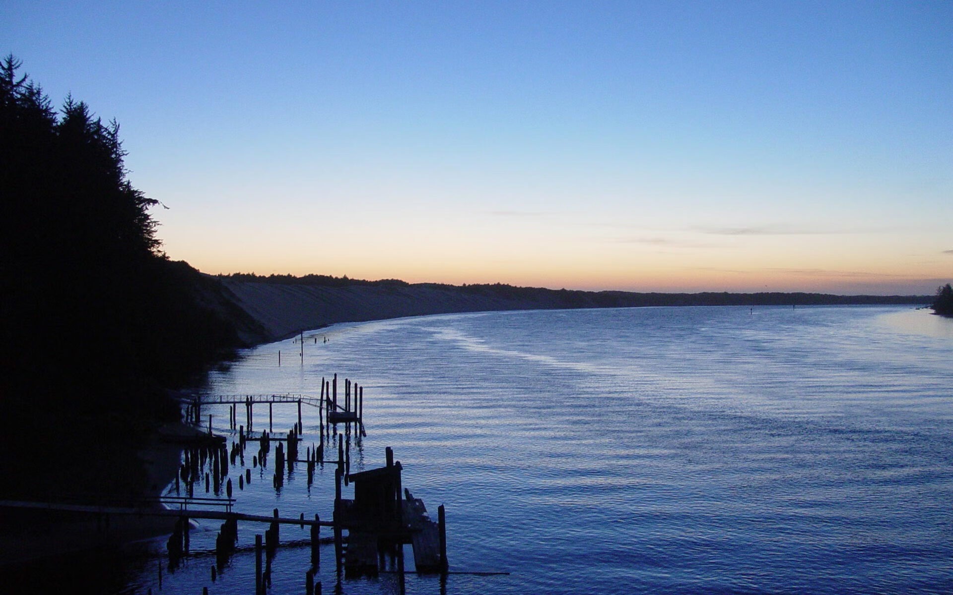 -篮板争夺激烈：北京队抢到49个篮板，攻防两端表现出色！，北京篮球最新消息