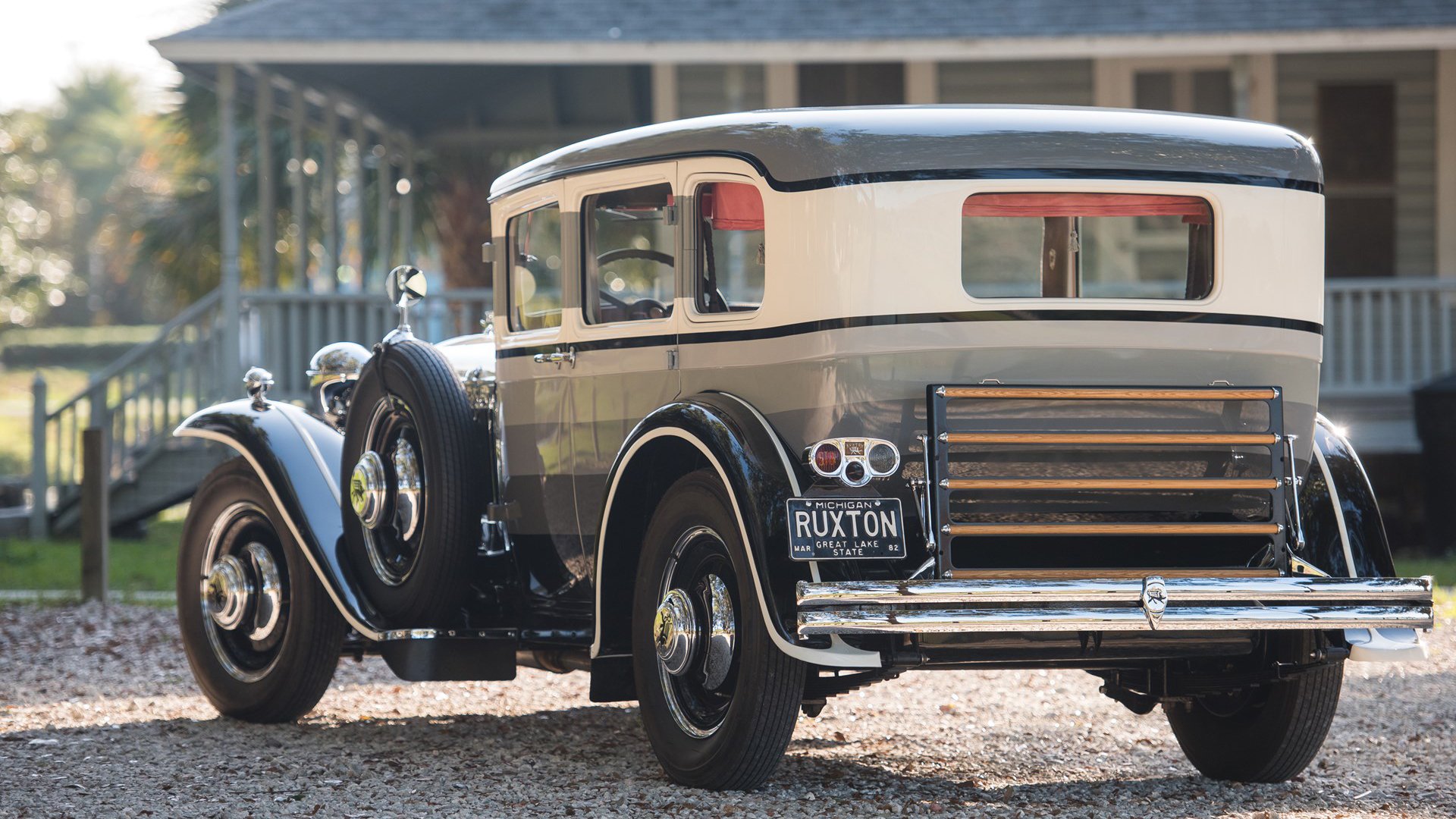 -AI判罚系统全面普及，提升比赛公正性与透明度